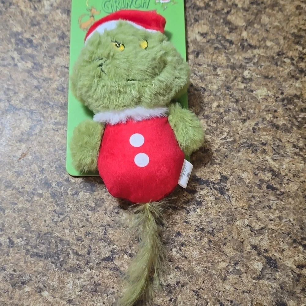 Grinch Plush Kicker Cat Toy‎ With Catnip Inside NWT